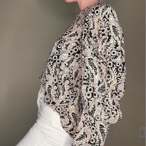 Zara Shimmery Paisley Print Shorts M & Puff Sleeve Top XS - Picture 12 of 17